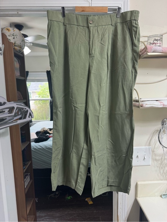 torrid Pants - Torrid Olive Green Elastic-Waist Pants